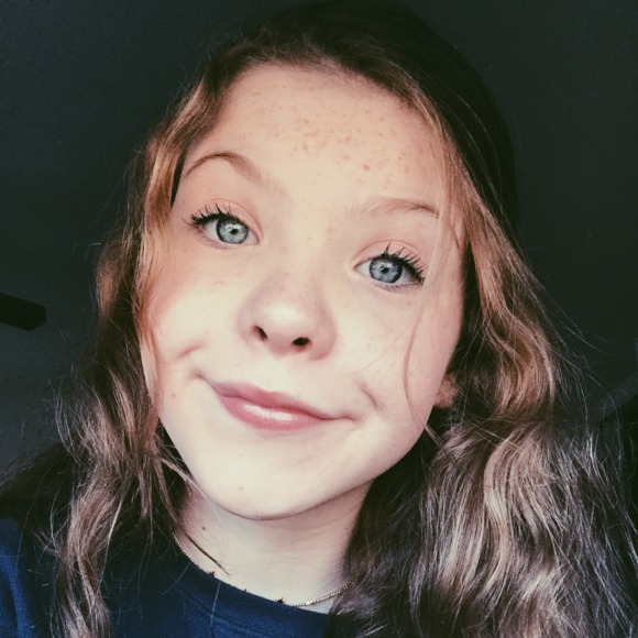 Meet your Posher, Halsey - Picture 1 of 1